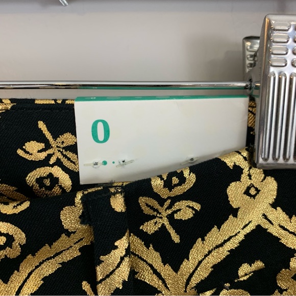 New! Old Navy Mid Rise Pixie Ankle Pants 0 Foil Gold Black Floral Roses Jeans - Picture 9 of 9